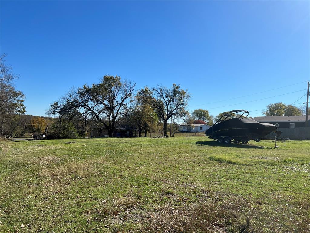 00 Cresthaven Drive Property Photo 2