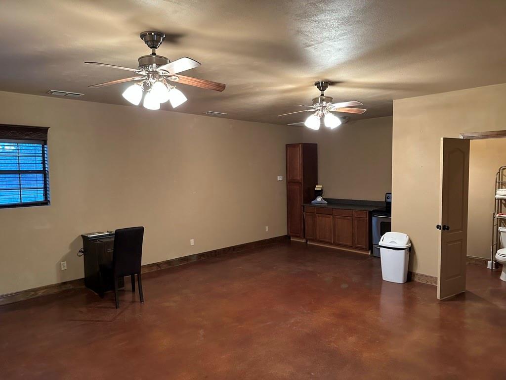 17900 S Tx-16 Property Photo 15