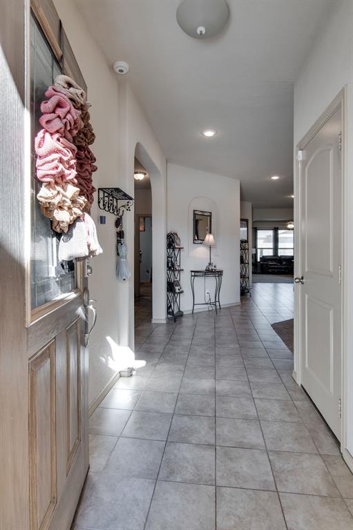 1057 Meadow Scape Drive Property Photo 6