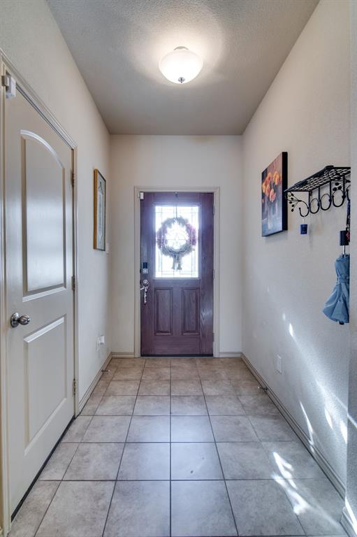 1057 Meadow Scape Drive Property Photo 7