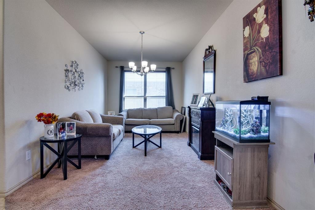 1057 Meadow Scape Drive Property Photo 8