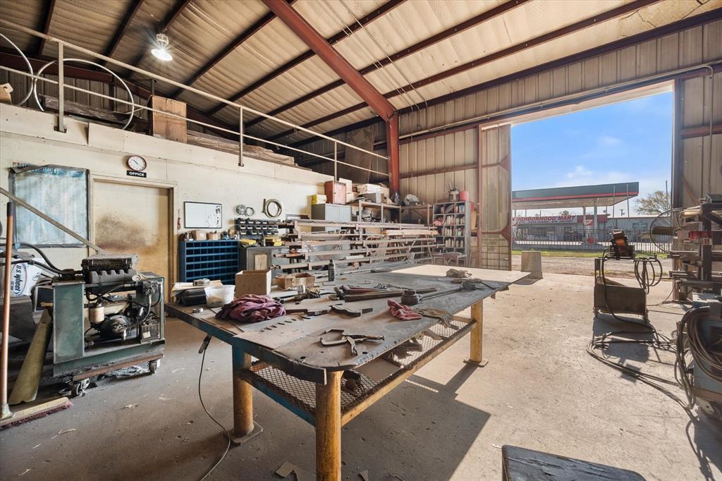 1003 S Kaufman Street Property Photo 13