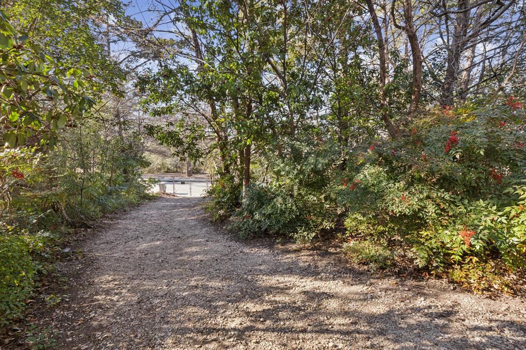 430 E Ledbetter Drive Property Photo 28