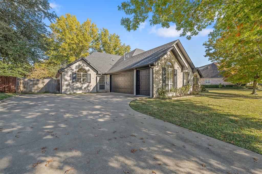 1415 Cold Water Property Photo 4