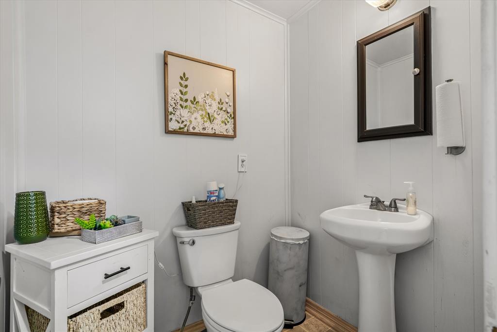 118 E Dallas Street Property Photo 12