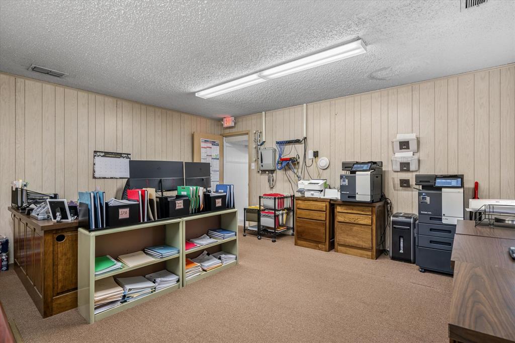 118 E Dallas Street Property Photo 13