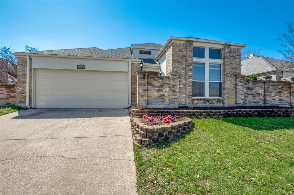 1916 Realistic Drive Property Photo
