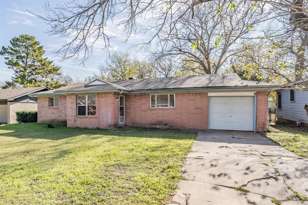 707 Rose Avenue Property Photo