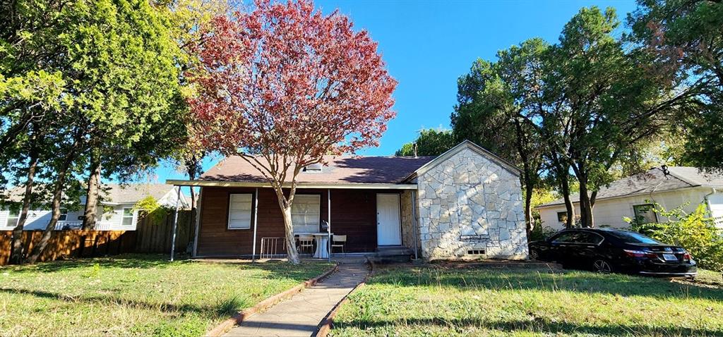 318 Macarthur Boulevard Property Photo