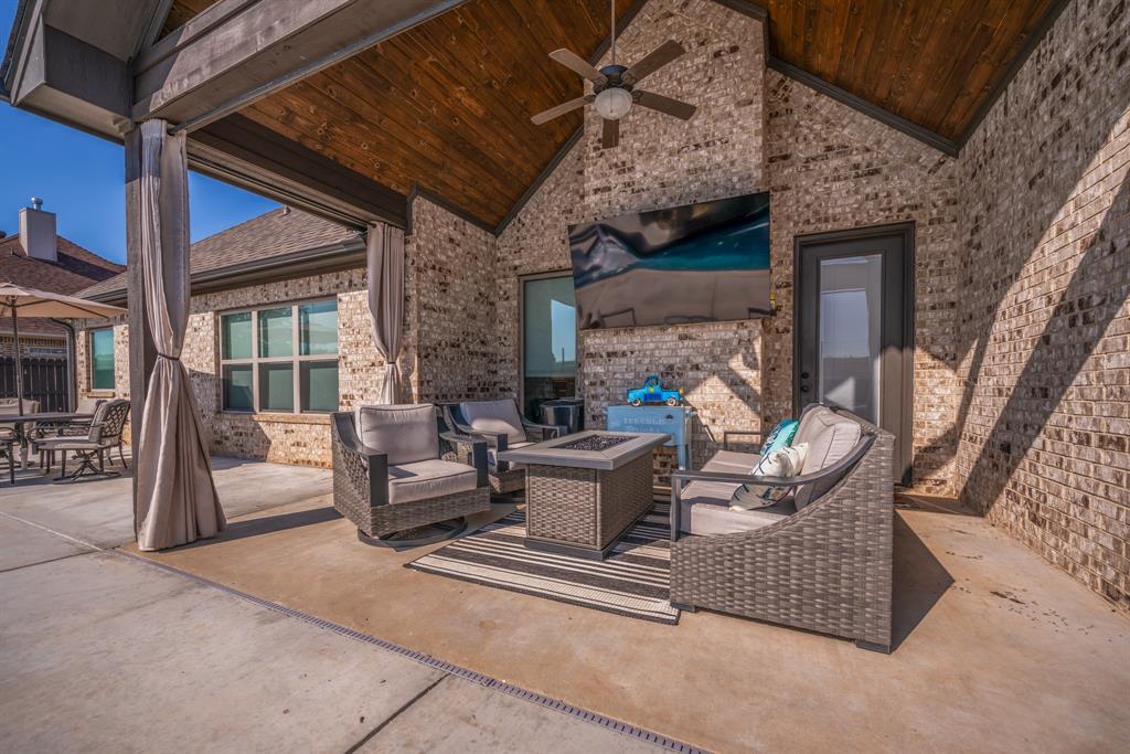 112 New Braunfels Lane Property Photo 27