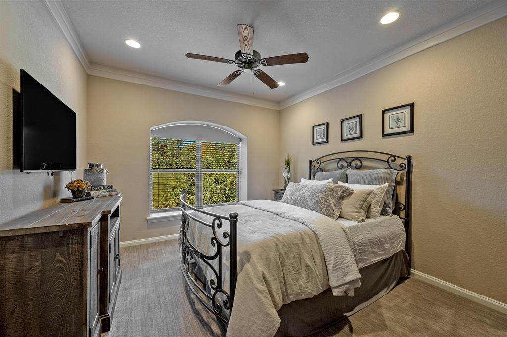 502 Regency Crossing Property Photo 25