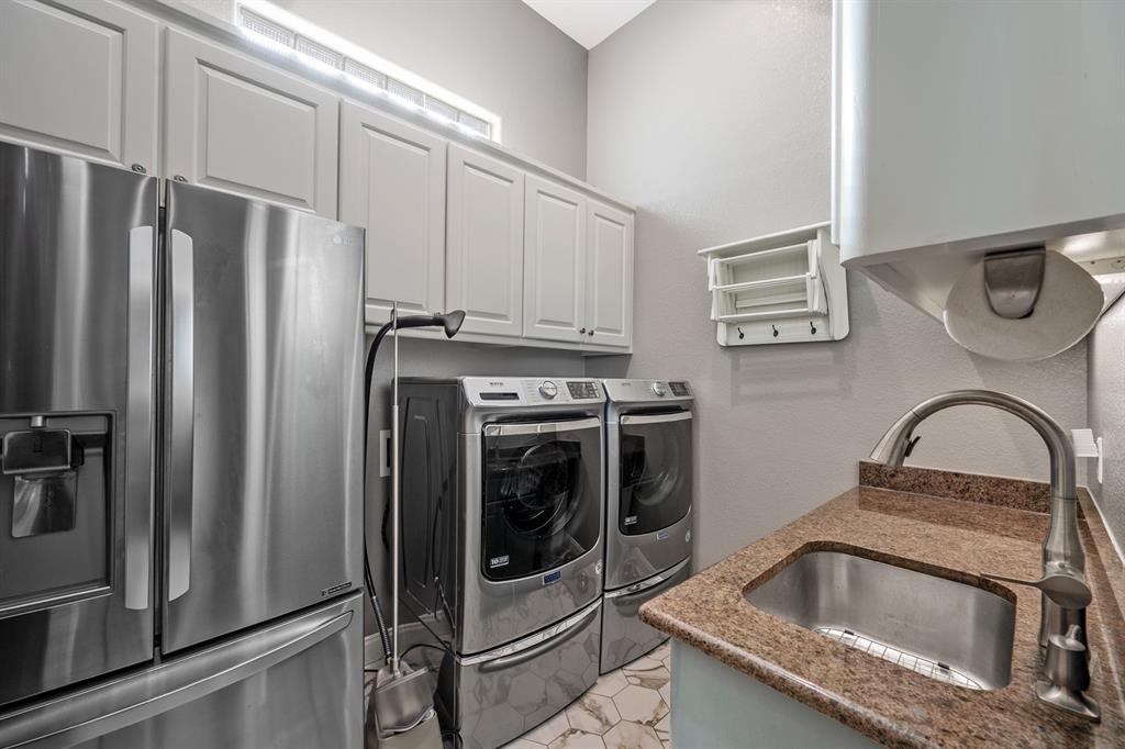 502 Regency Crossing Property Photo 29