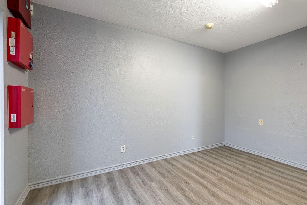 101 Ewing Boulevard Property Photo 7