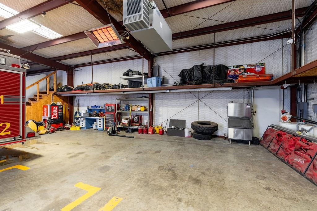 101 Ewing Boulevard Property Photo 16
