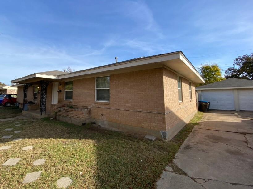 2513 Normont Circle Property Photo