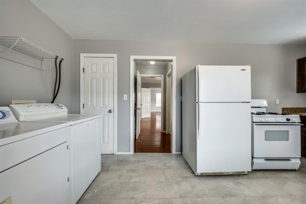 107 Fry Street Property Photo 1