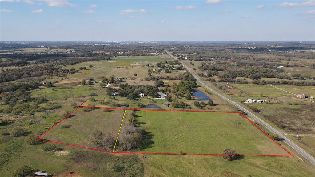3946 Fm 2135 Property Photo 5