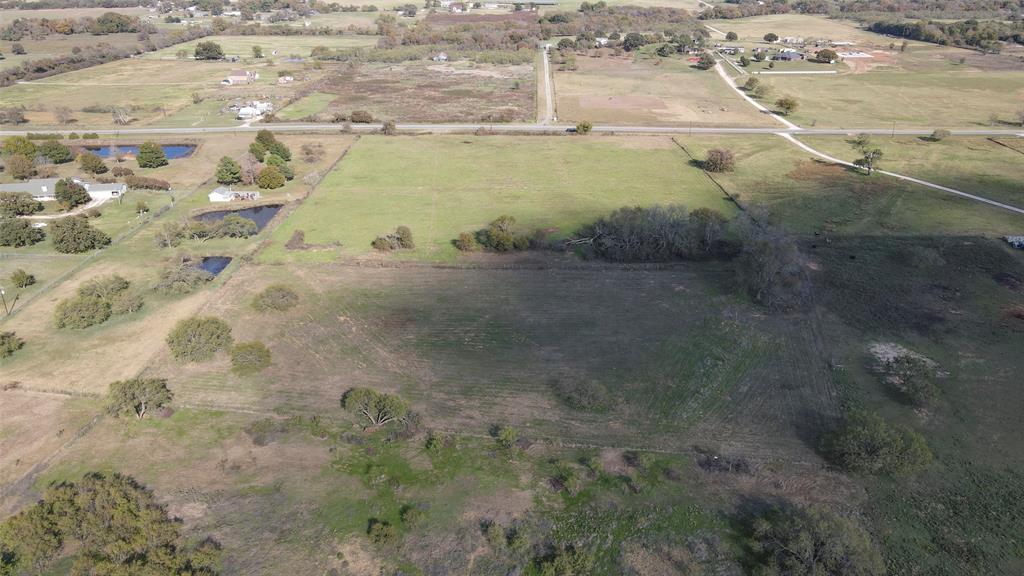 3946 Fm 2135 Property Photo 16