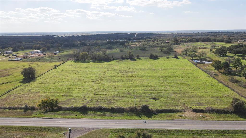 3946 Fm 2135 Property Photo 17