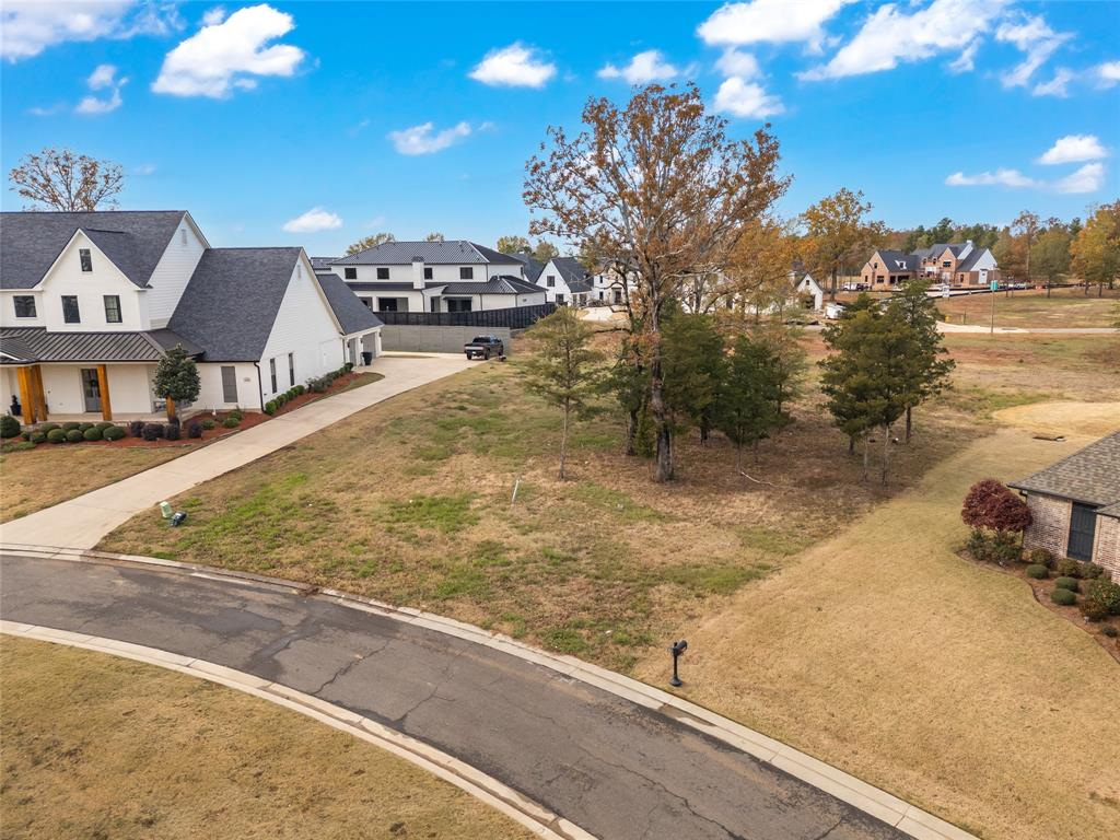 10924 Whispering Path Drive Property Photo 2