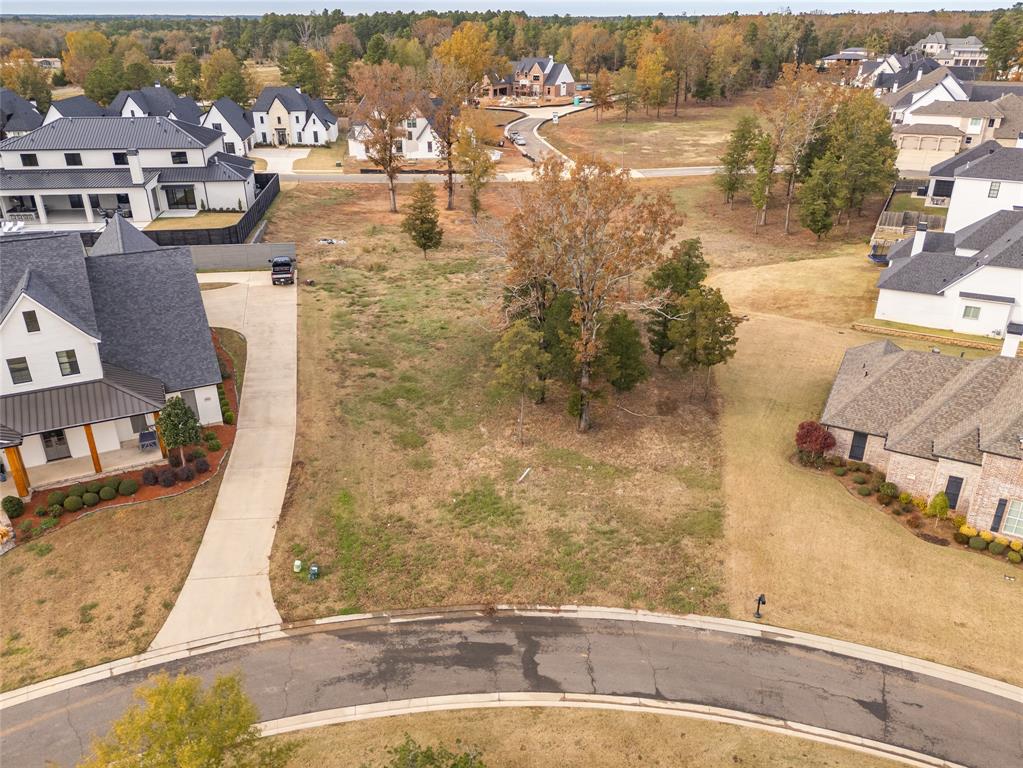 10924 Whispering Path Drive Property Photo 3