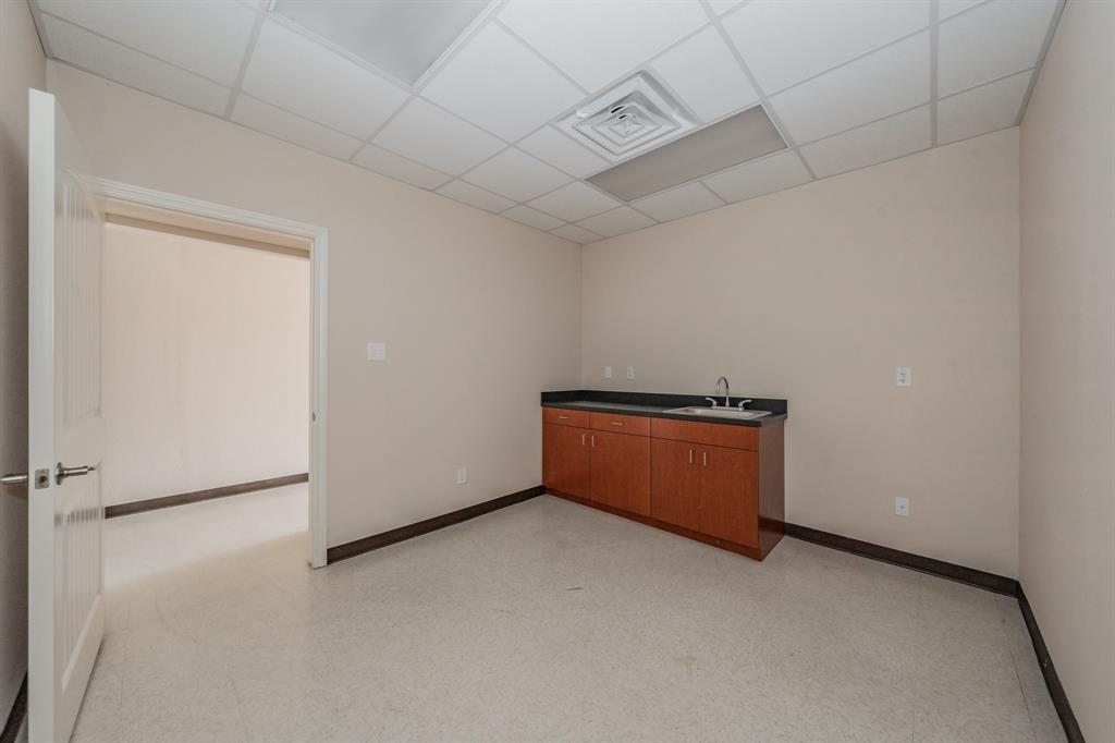 3641 Broadway Boulevard Property Photo 33
