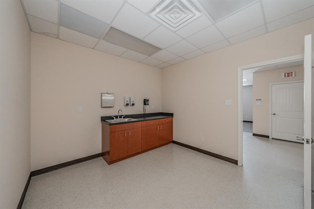 3641 Broadway Boulevard Property Photo 37