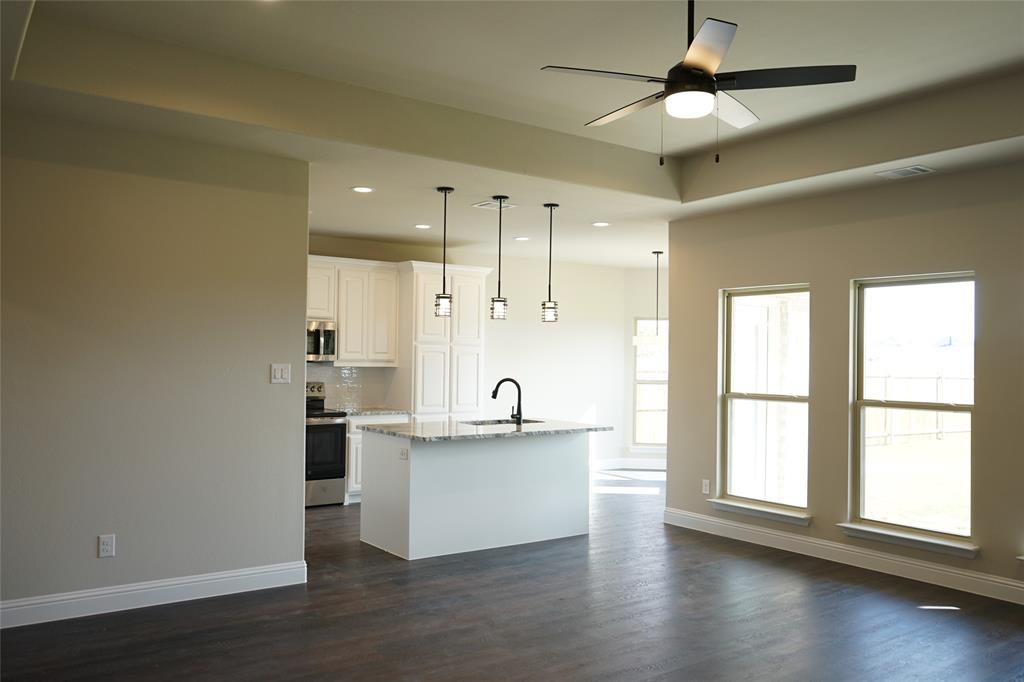 1901 Westhill Drive Property Photo 2