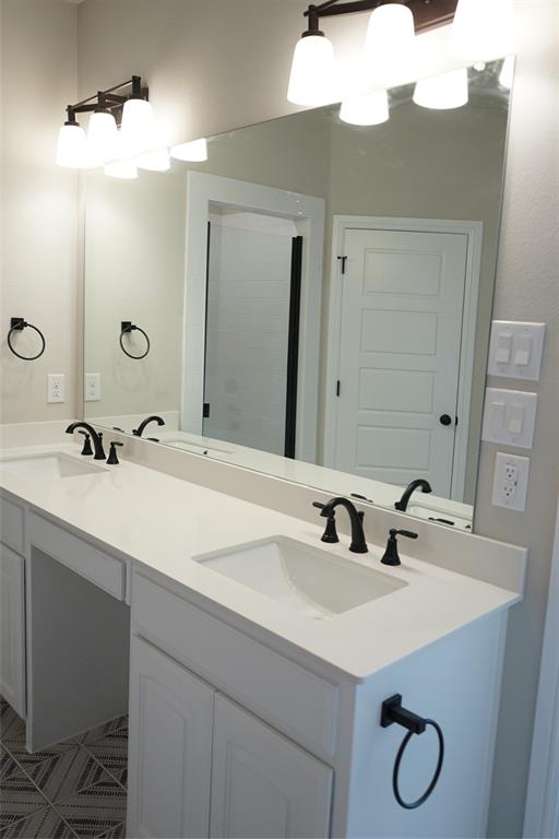 1901 Westhill Drive Property Photo 12