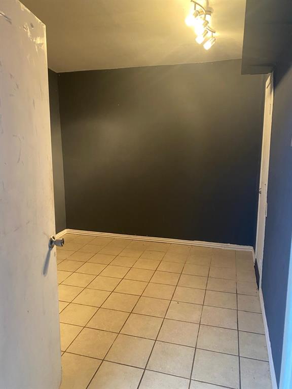 609 N Ebrite Street Property Photo 4