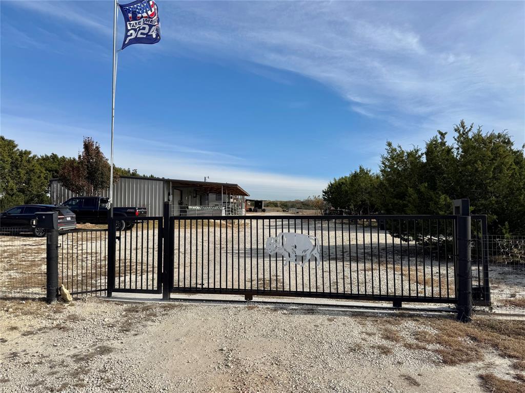 8895 W Highway 67 Property Photo 1