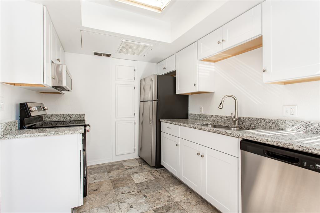 6460 Bordeaux Avenue Property Photo 15