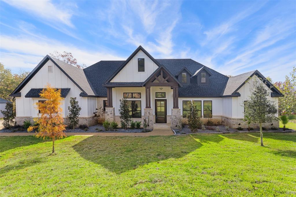 Lindale Real Estate Listings Main Image