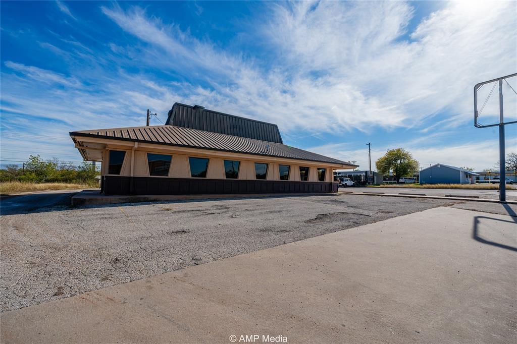 702 N Swenson Street Property Photo