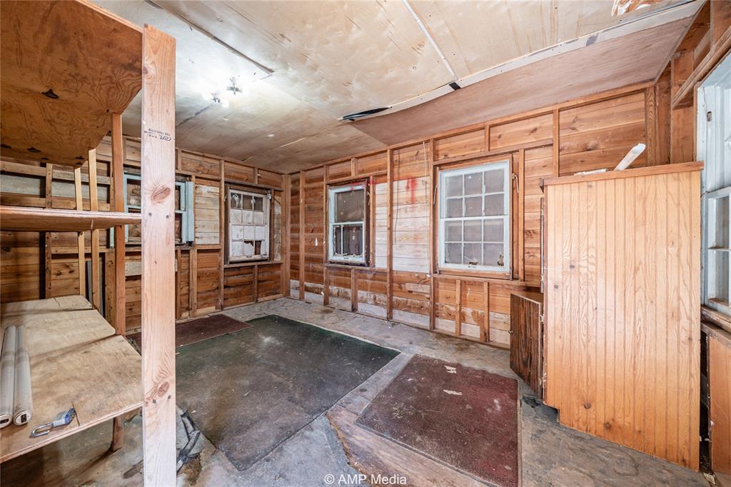 702 N Swenson Street Property Photo 25
