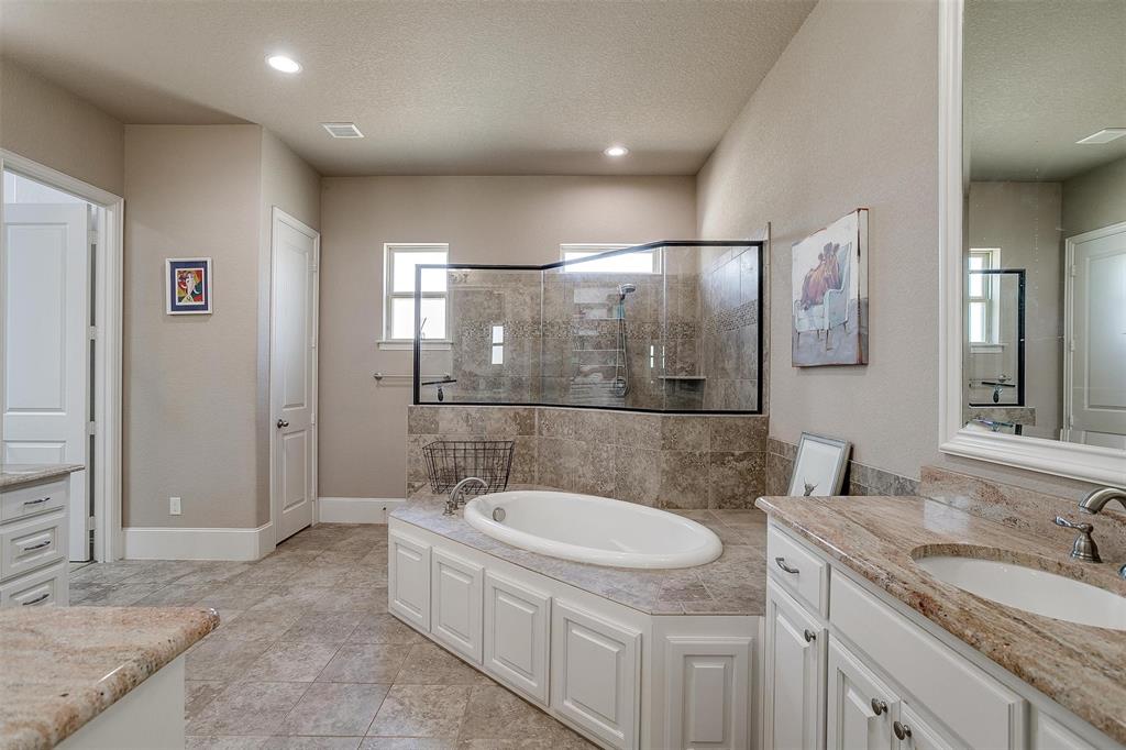 306 Parc Oaks Court Property Photo 29