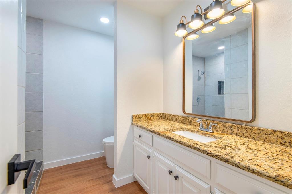 316 Gwendola Drive Property Photo 19