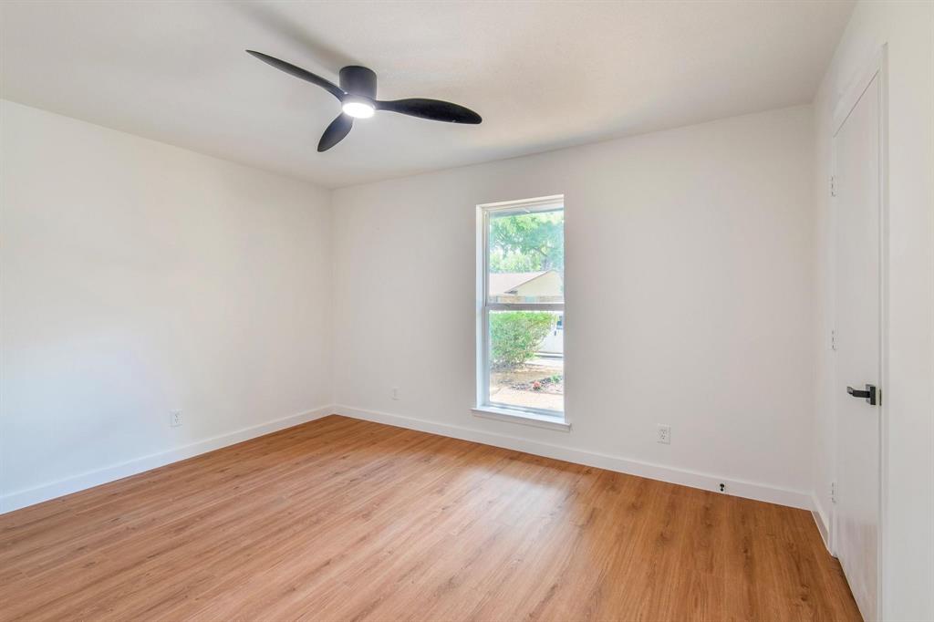 316 Gwendola Drive Property Photo 21