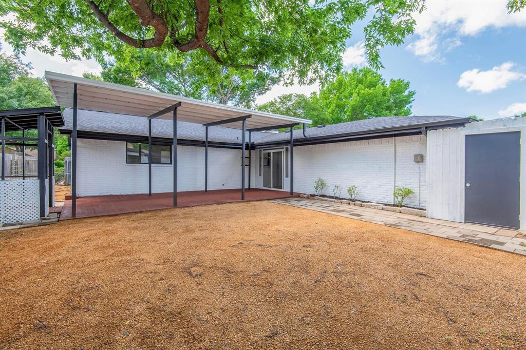 316 Gwendola Drive Property Photo 33