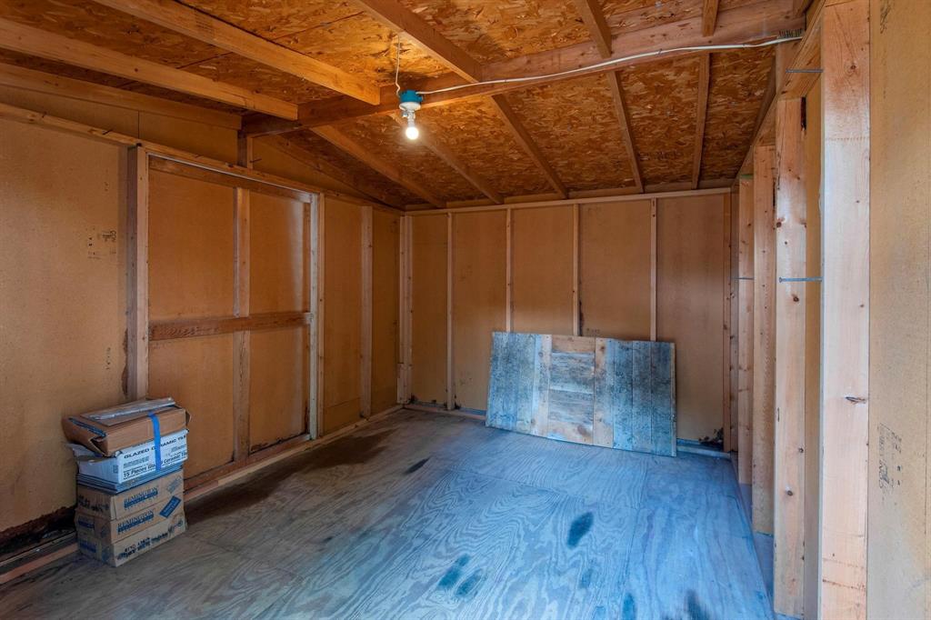 316 Gwendola Drive Property Photo 36