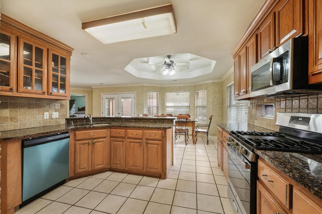 5112 Knight Drive Property Photo 3