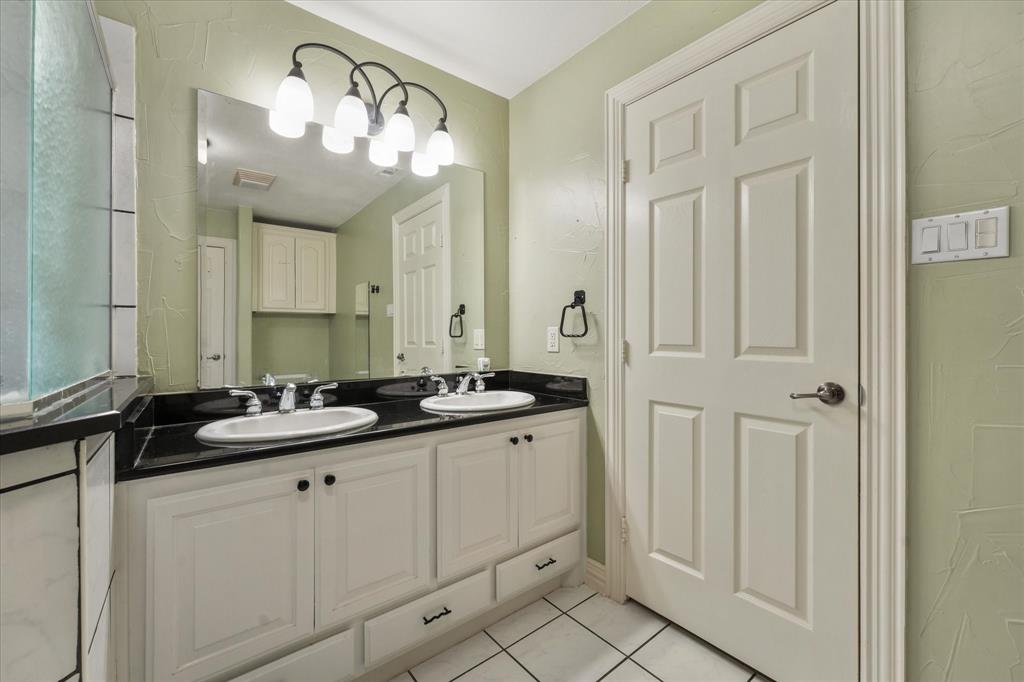 5112 Knight Drive Property Photo 13