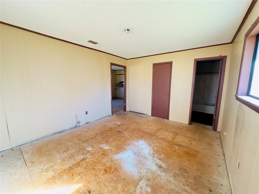 389 W Blackbourn Street Property Photo 7
