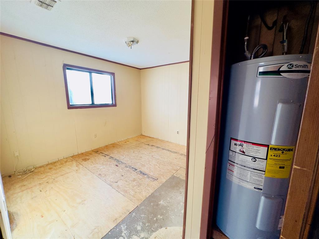 389 W Blackbourn Street Property Photo 11