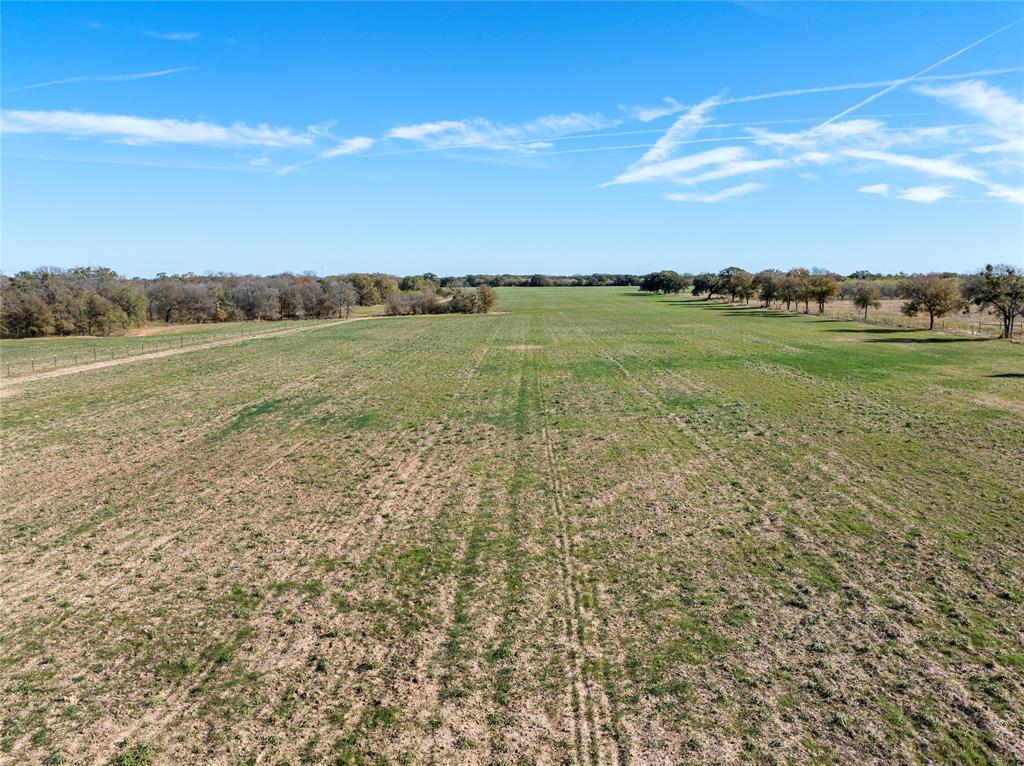 1707 W Lake Creek Road Property Photo 4