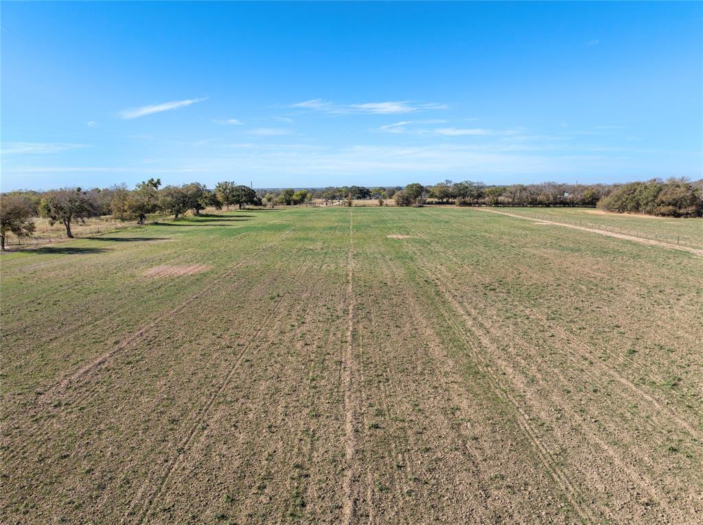 1707 W Lake Creek Road Property Photo 5