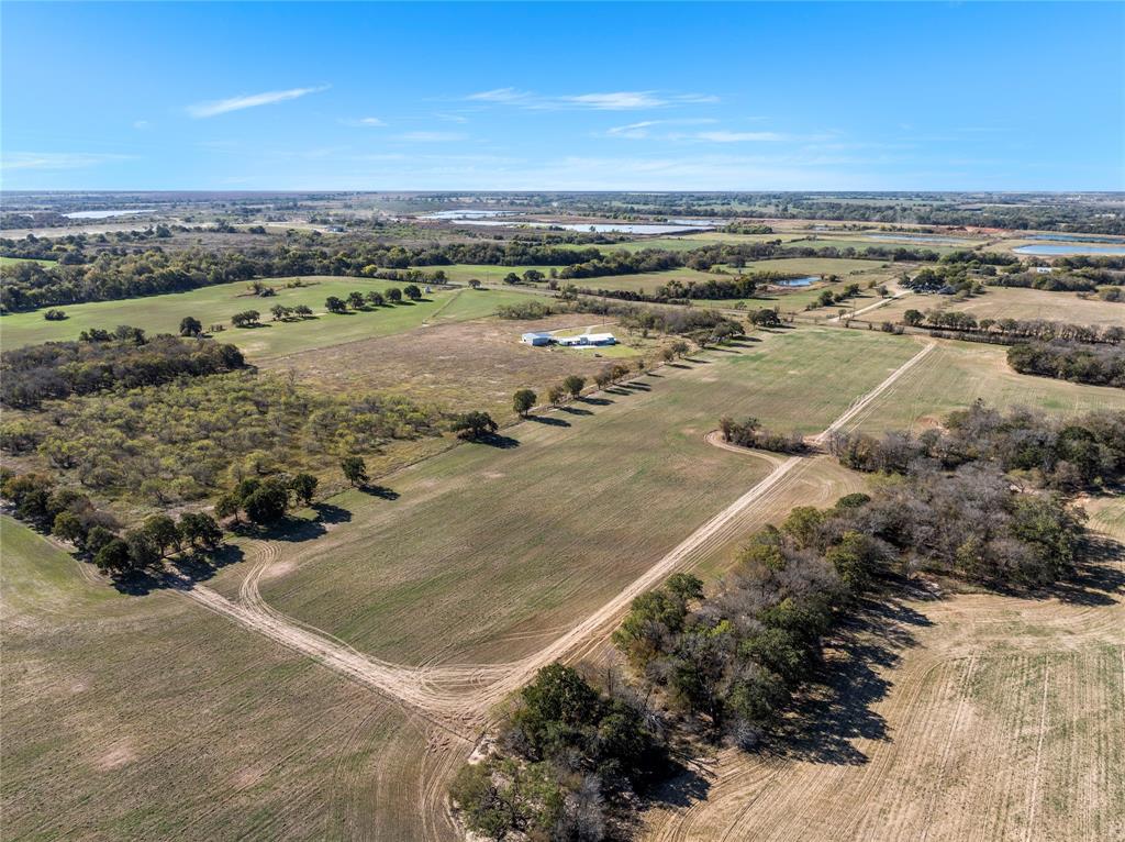 1707 W Lake Creek Road Property Photo 8