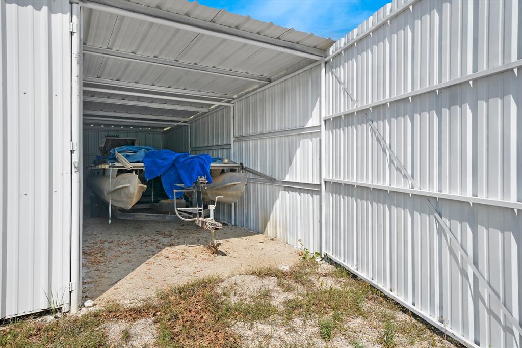 3943 S Lakeview Drive Property Photo 6