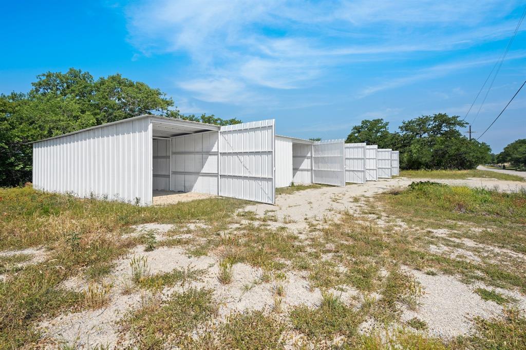3943 S Lakeview Drive Property Photo 8