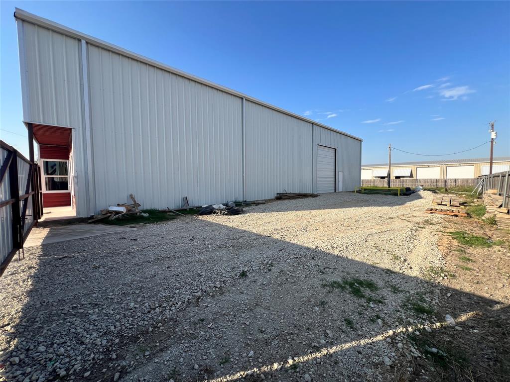 11354 Airway Boulevard Property Photo 5